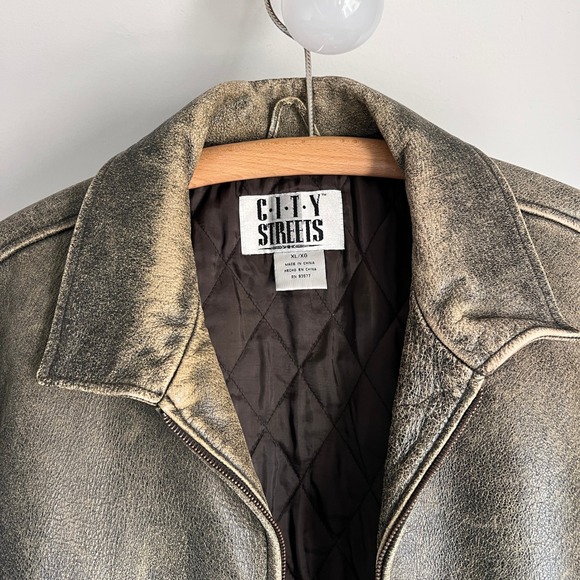 Vintage Worn Leather Bomber Jacket Brown Faded Distressed Oversized Biker Coat - Picture 9 of 9